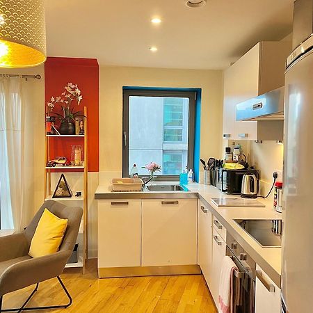 Skyview Apartment By Noknokstay - City Centre With Parking - Group, Family, Business Шефилд Экстерьер фото