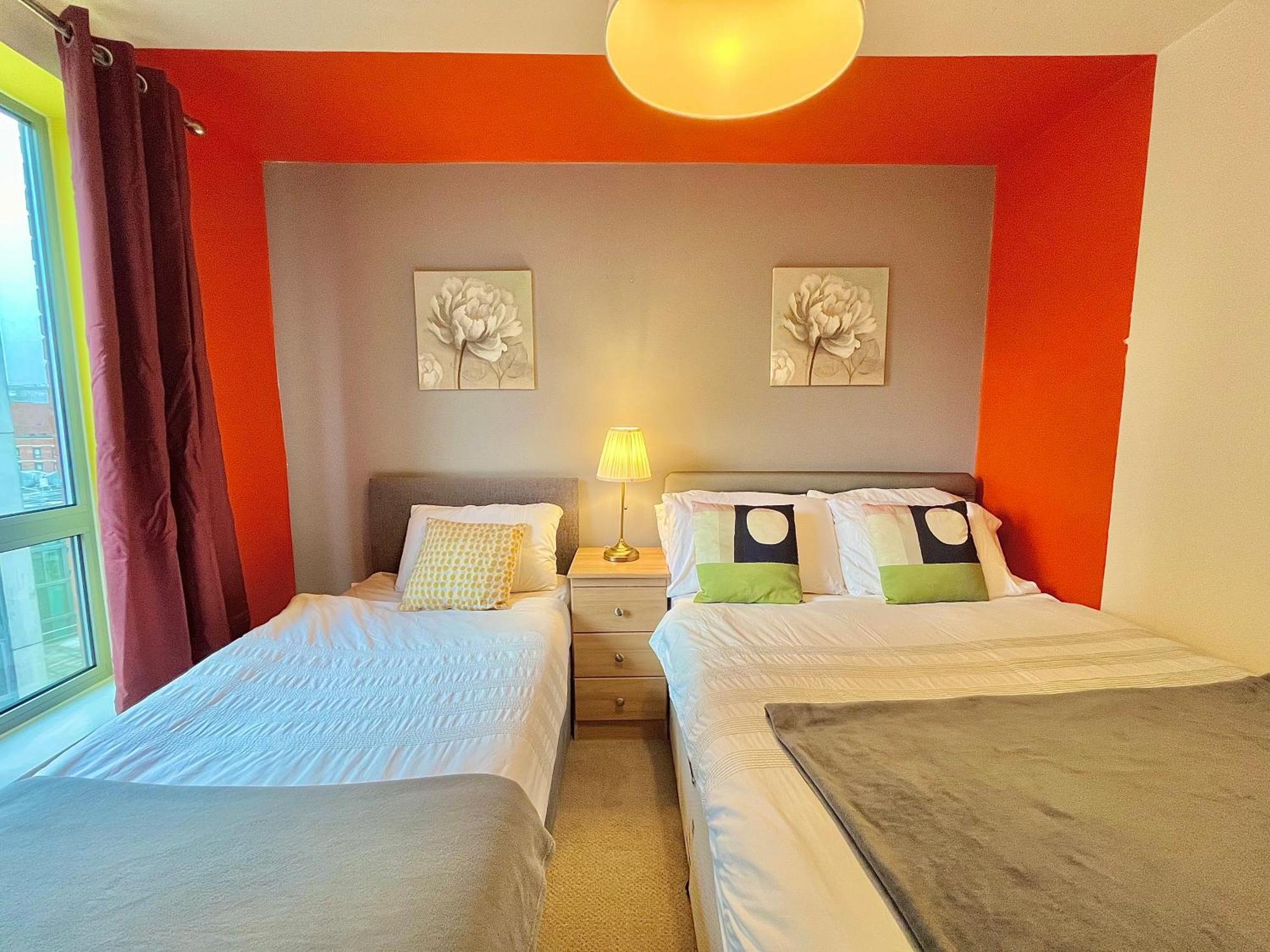 Skyview Apartment By Noknokstay - City Centre With Parking - Group, Family, Business Шефилд Экстерьер фото