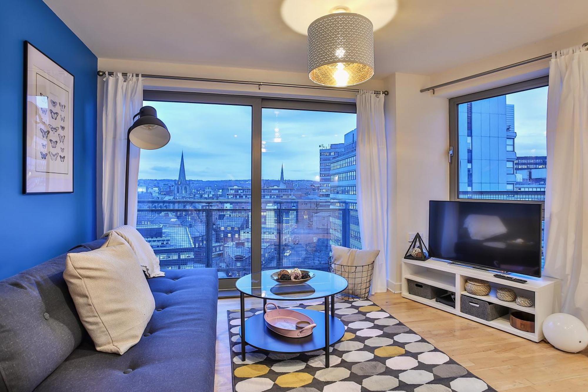 Skyview Apartment By Noknokstay - City Centre With Parking - Group, Family, Business Шефилд Экстерьер фото