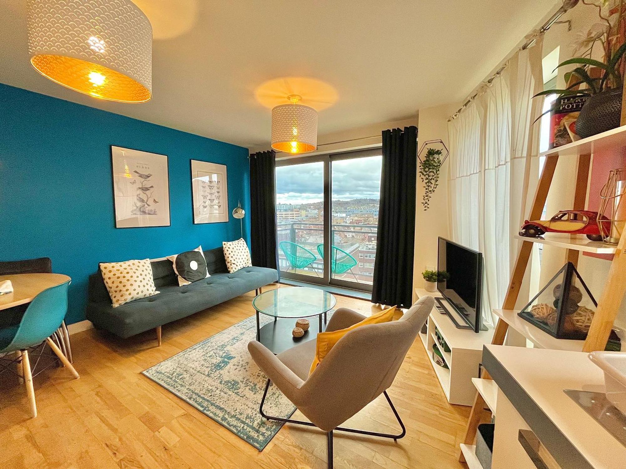 Skyview Apartment By Noknokstay - City Centre With Parking - Group, Family, Business Шефилд Экстерьер фото